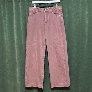 Pink Wide Leg Jeans with Casual Style